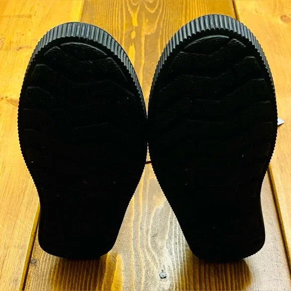 Cat & Jack Kids Glitter Boots - Black - Picture 4 of 6